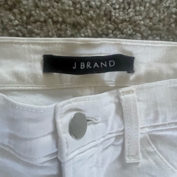 J Brand mid-rise skinny leg jeans with zippers at anklets, white color, size 27 - Picture 4 of 6